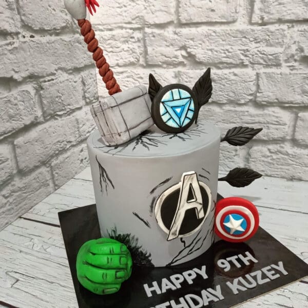 Avengers F,gürlü Pasta - Sürpriz Butik Pasta by Selin SAMAN - Antalya